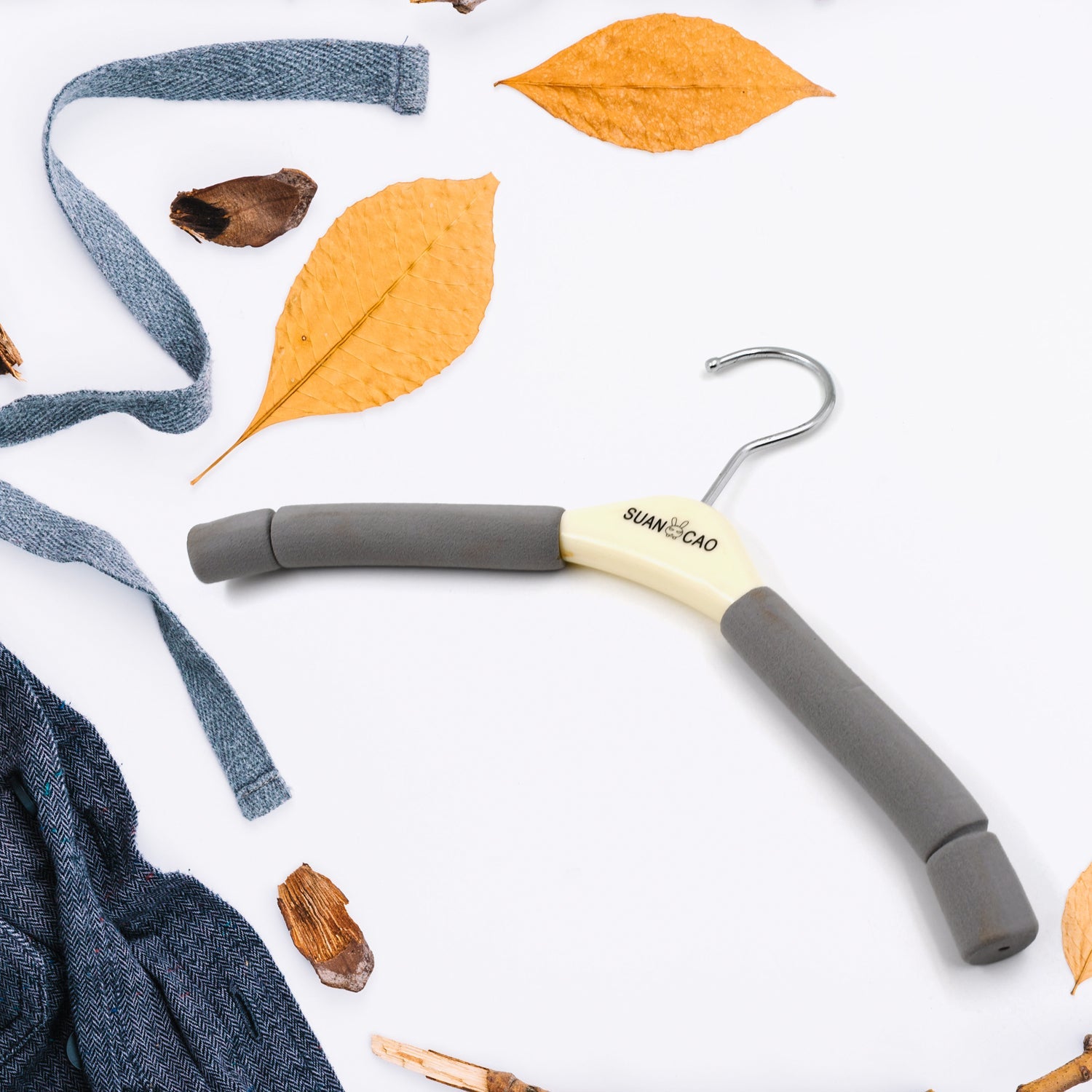 Solid Sponge Hanger Non-Slip Hanger Home No Trace Clothes Hanging Pants Clip Clothing Store Hangers, Clothes Hanger for Closet Wedding Dress Women, Men, Children Clothing (1 Pc / Mix Color) Solid Sponge Hanger Non-Slip Hanger Home No Trace Clothes Hanging Pants Clip Clothing Store Hangers, Clothes Hanger for Closet Wedding Dress Women, Men, Children Clothing (1 Pc / Mix Color)